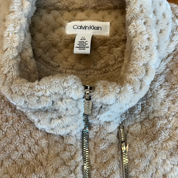 Super soft/comfy quilted/tufted full-zip jacket by Calvin Klein - Picture 3 of 6